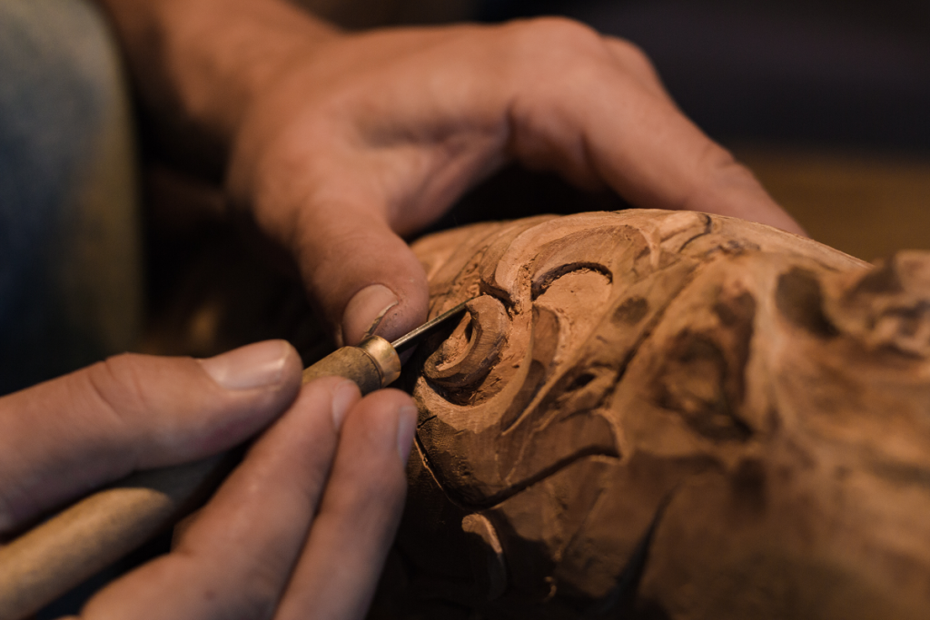 Grandi blocchi di legno da intaglio Blocchi di legno che tagliano